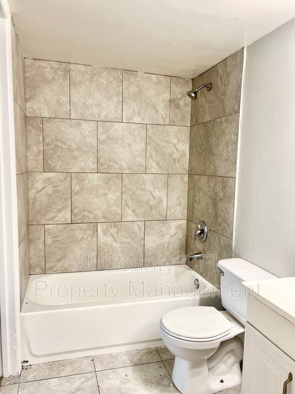 Orlando Condo: 6065 Village Circle