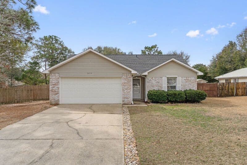 Crestview House: 3014 La Salle Court