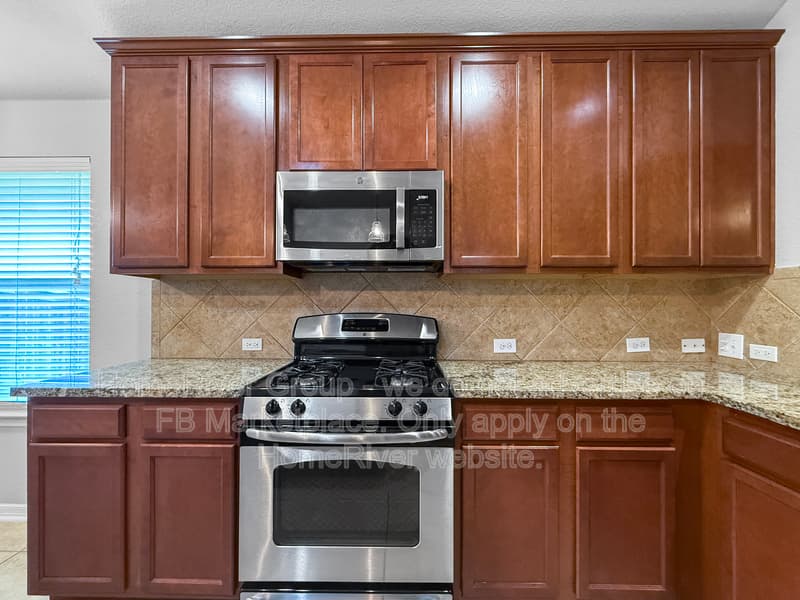 Round Rock House: 4235 Fairmeadow Dr