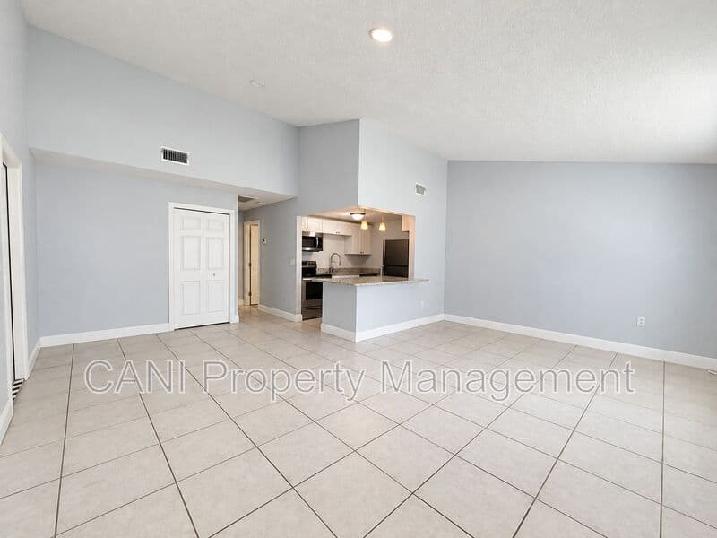 New Smyrna Beach House: 23 Country Club Drive