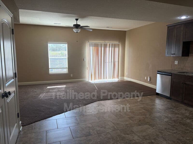 Kansas City House: 3929 NW 94th St