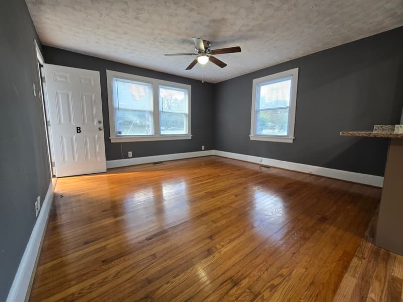 Richmond Condo: 5408 Linwood Ave
