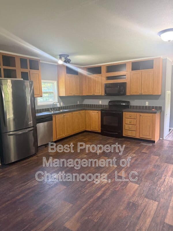 Lafayette House: 1375 Shinbone Rd