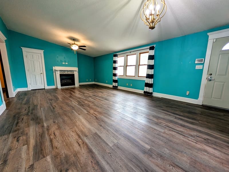 Newton House: 517 1st Avenue West