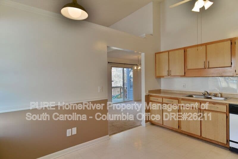 Irmo House: 45 Bradstone Circle