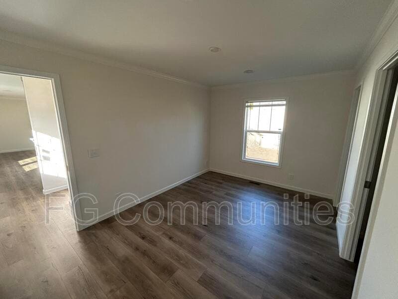 Conover House: 213-3C Lineberger Road