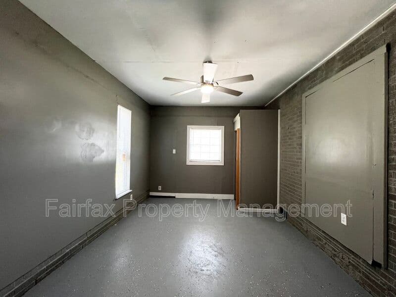 Durham House: 2308 Nebo St