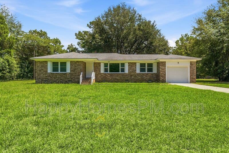 Monck's Corner House: 508 Whiterock Lane