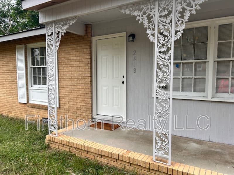 Augusta House: 2418 Sumac Drive