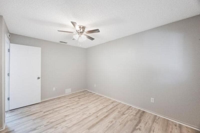 Largo Townhome: 2820 South Pines Drive - 131