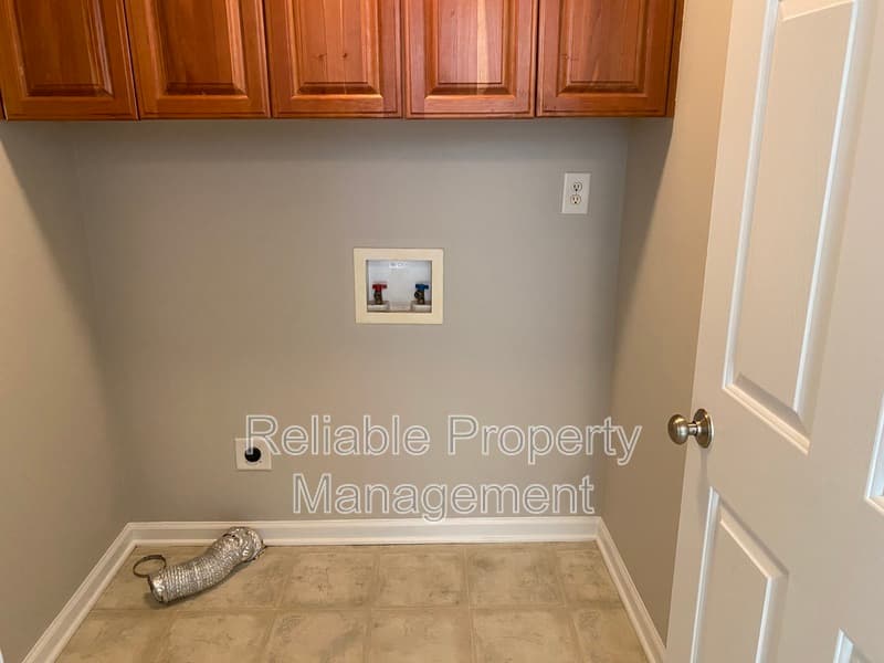 Willow Spring House: 31 Barley Ct