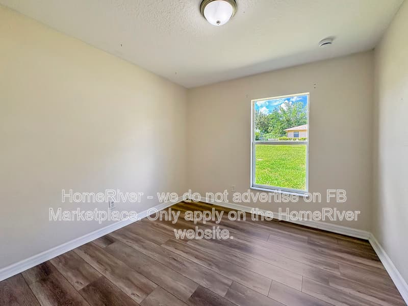 Summerfield House: 4898 SE 137th Pl