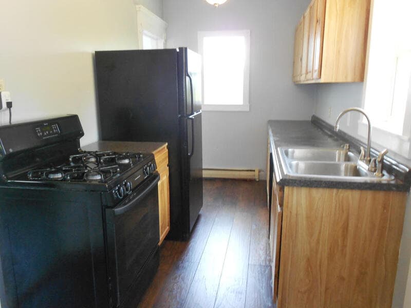 Scenery Hill House: 121 Brady Road