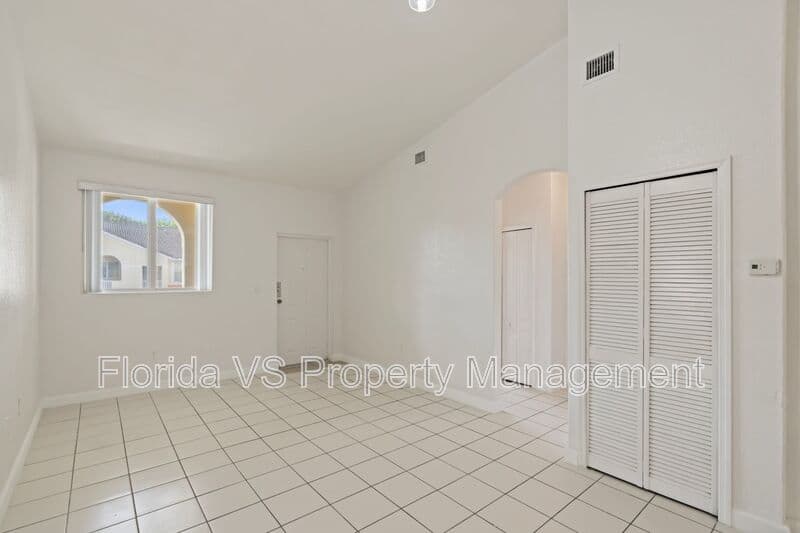 Homestead Condo: 1663 SE 29 st.