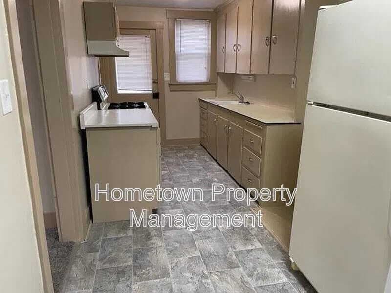 MT Joy Condo: 9-11 East Donegal Street