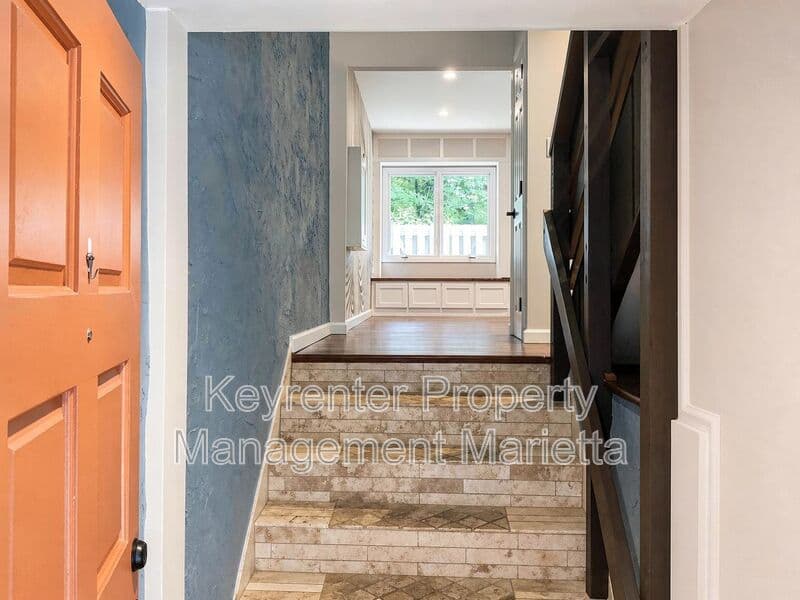 Decatur House: 510 Ponce De Leon Avenue