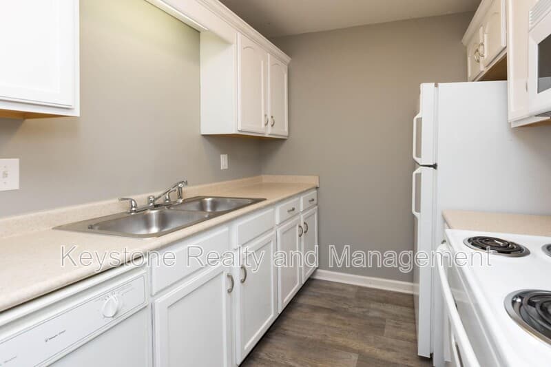 Clarksville Apartment: 3301 Royster Lane