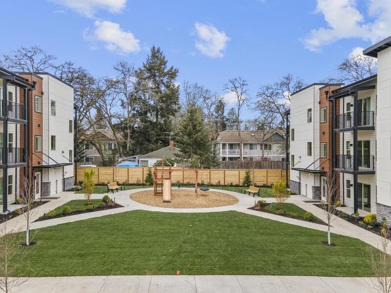 Lakewood Condo: Heron Heights 8931 Gravelly Lake Dr SW - 201