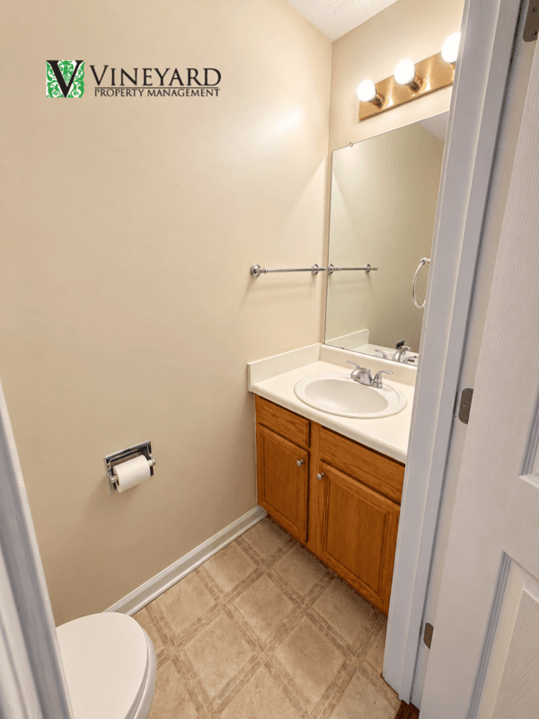 Acworth House: 3713 Crescent Hill Lane NW