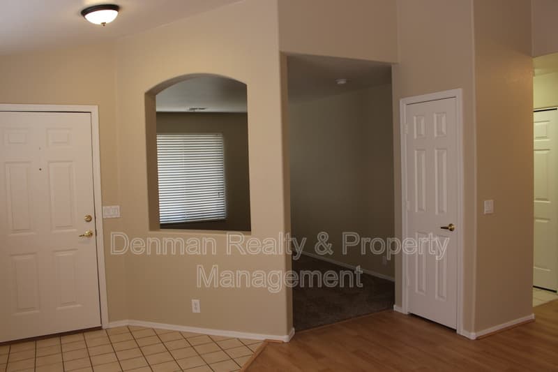 Chandler House: 807 W. Kesler Lane