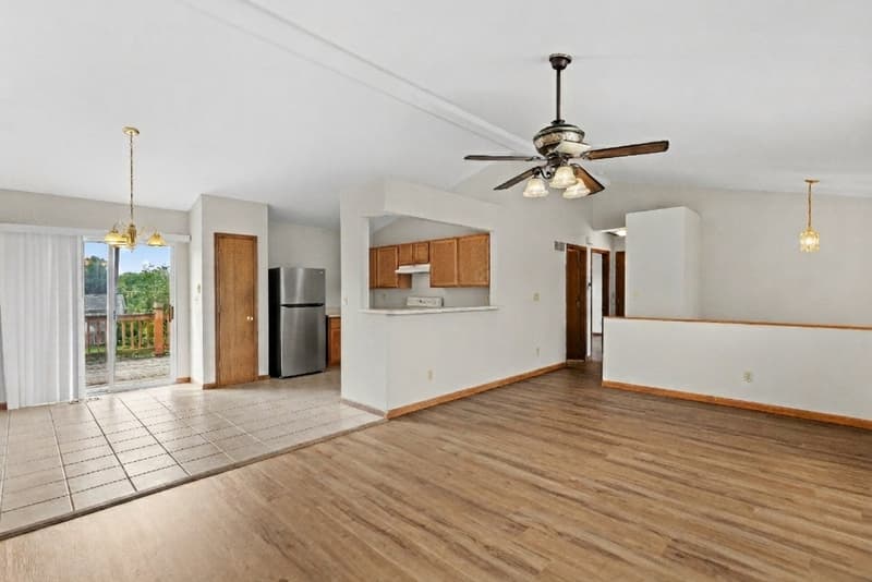 Wentzville House: 708 Tobermory Court