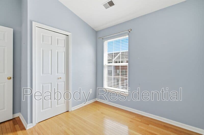 Sterling House: 46670 Cavendish Sq