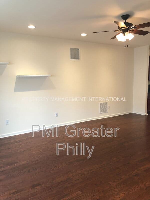 Fairless Hills House: 106 Mercer Ct
