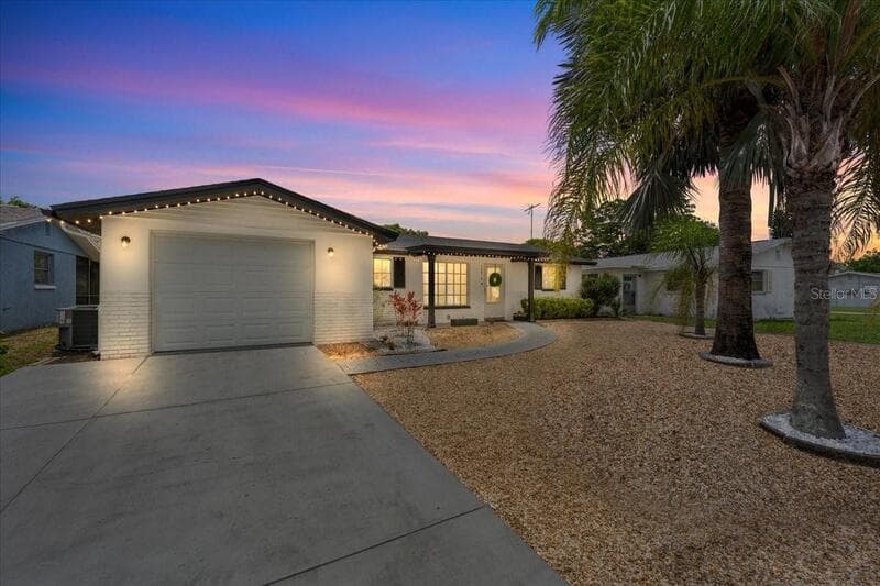Port Richey House: 10914 Oakdale Avenue