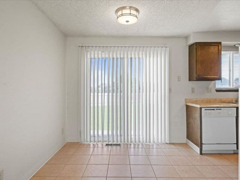 W. Richland House: 4601 Mallard Court