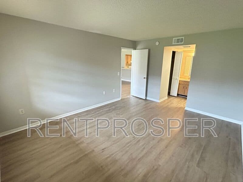 Melbourne Condo: 1069 Ellen Court