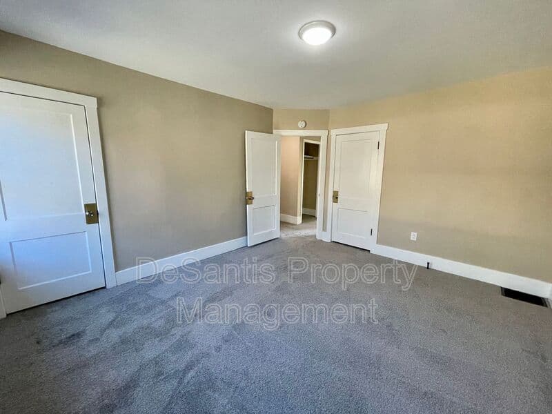 Brackenridge House: 724 East 7th Avenue
