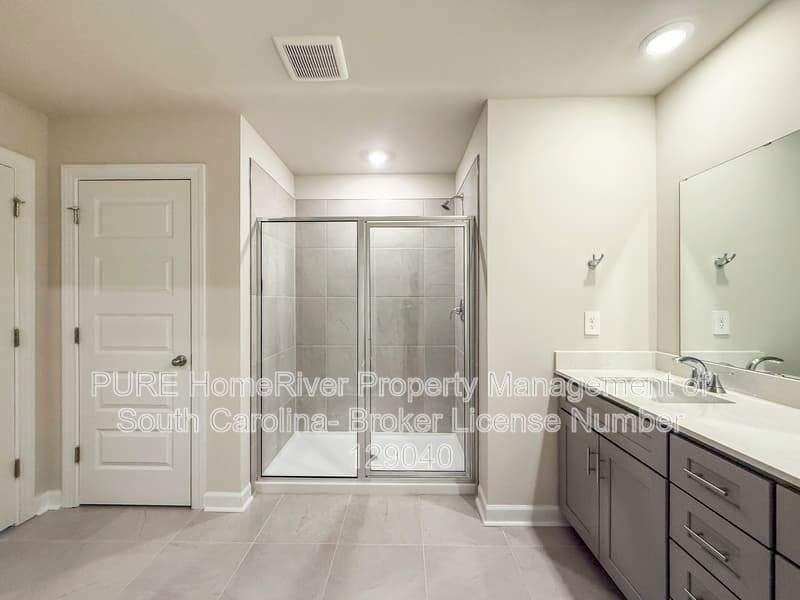Spartanburg House: 714 Cozy Bluff Rd