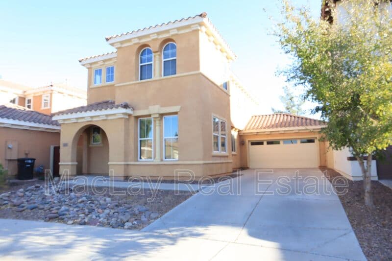 Chandler House: 1171 N Mason Dr