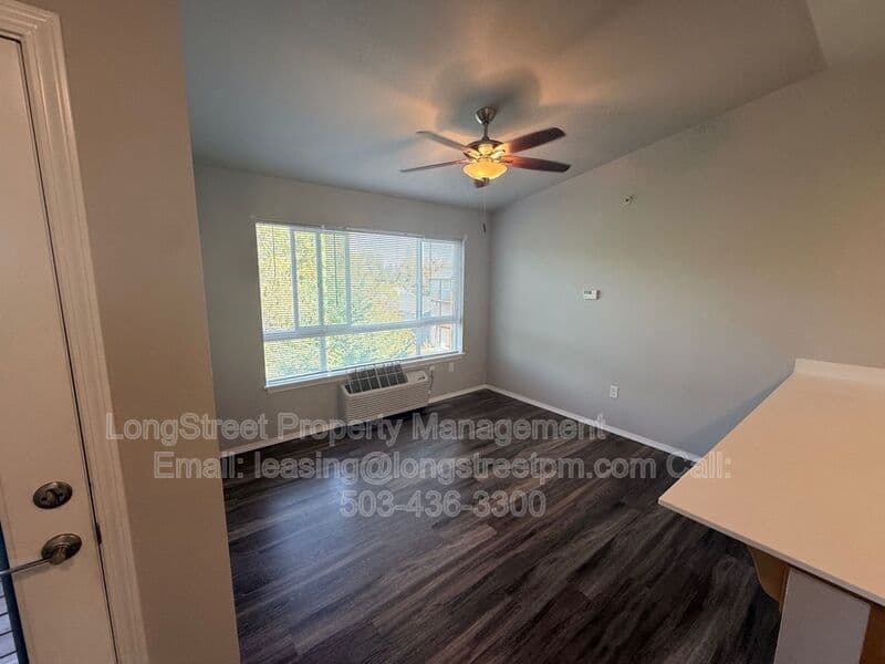 Keizer Apartment: 3655 Pleasant View Dr NE