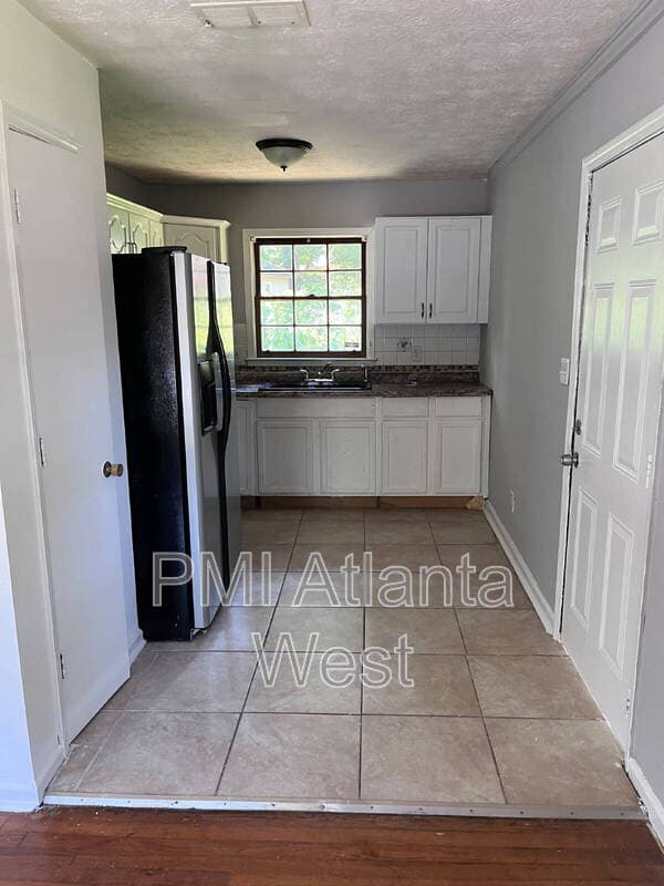 Atlanta House: 165 Hidden Brook Court