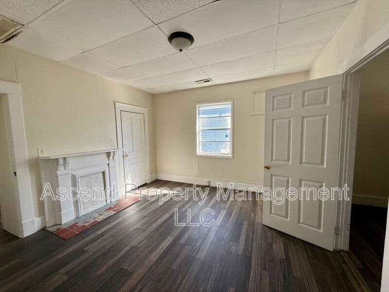 Chattanooga Condo: 2810 E 46th St, Chattanooga, TN 37407 - Unit B