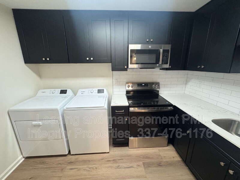Lafayette Condo: 105 Meaux Blvd Apt 3