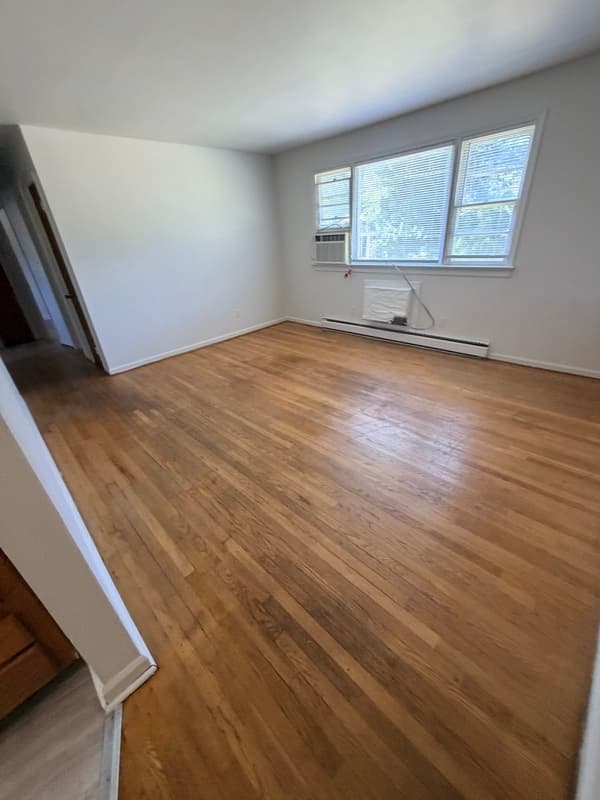 Richmond Condo: 3215 Meadowbridge Rd