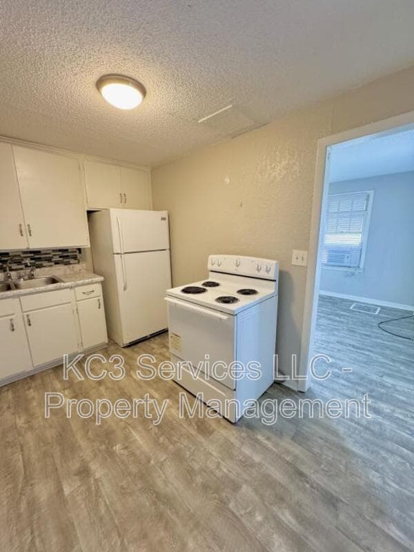Kansas City Condo: 6131 NE Vivion Rd