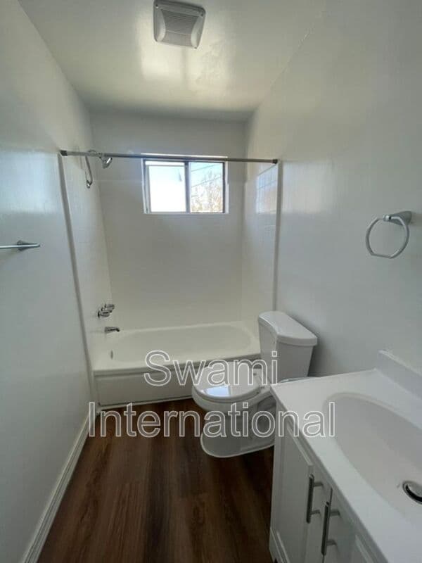 Los Angeles Condo: 10970 S. Figueroa St.