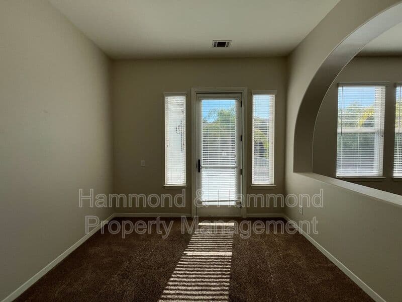 Simi Valley House: 5552 Evening Sky Dr