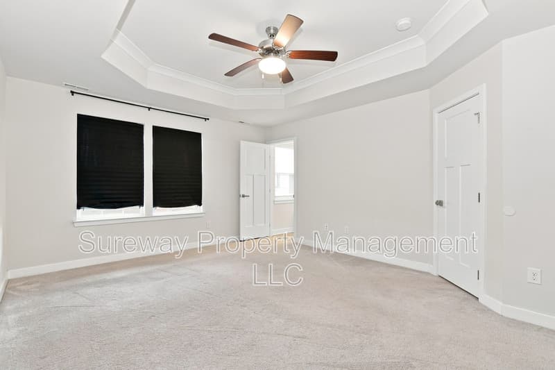 Cinnaminson Townhome: 126 Nathan Dr