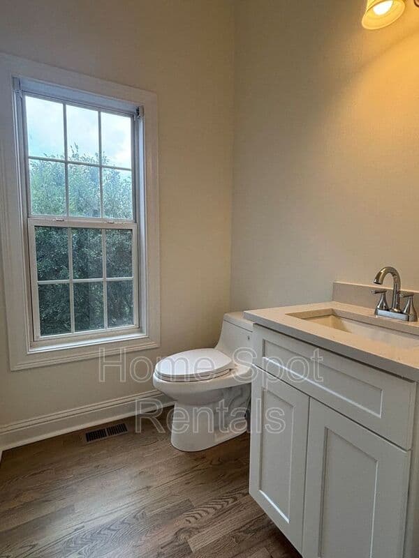 Atlanta House: 2664 Rivers Edge Dr. NE