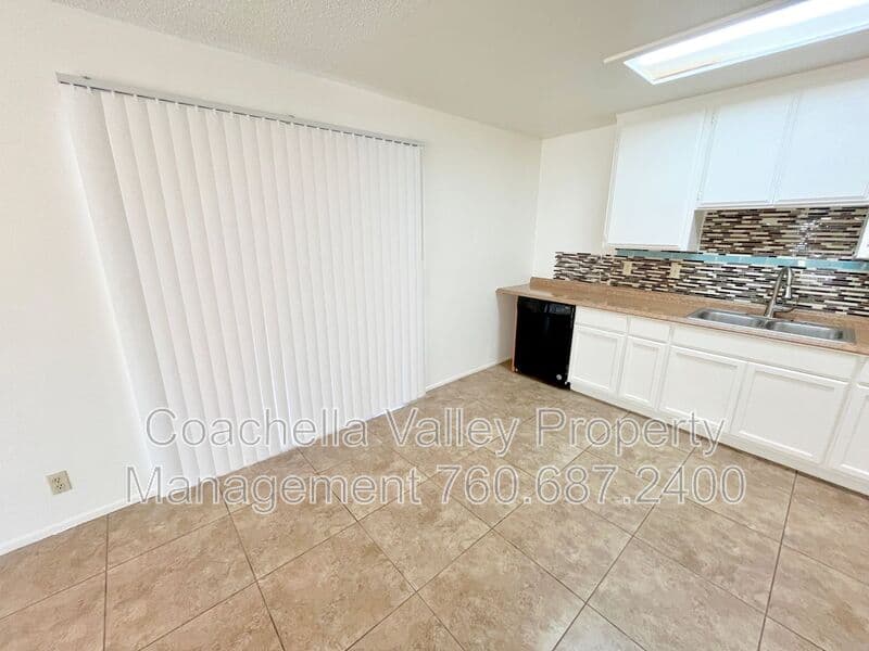 Cathedral City House: 32244 Navajo Trail