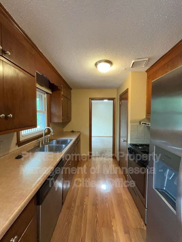 Bloomington House: 9306 Blaisdell Ave S