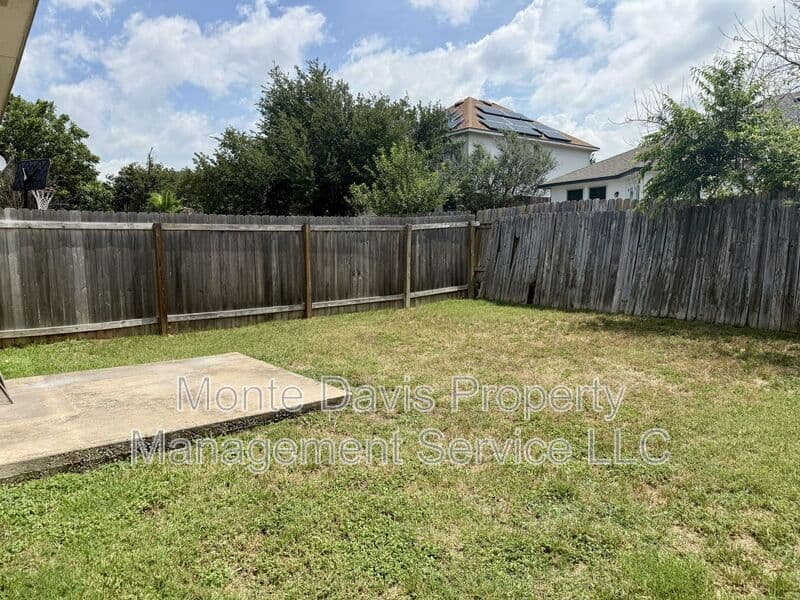 Round Rock Condo: 2817 Southampton