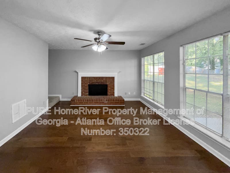 Riverdale House: 8432 Cedar Creek Rdg