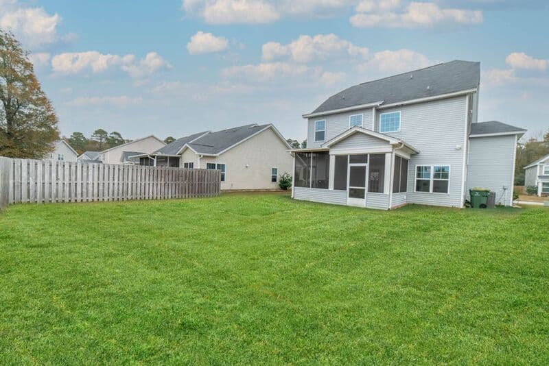 Pooler House: 341 Casey Dr
