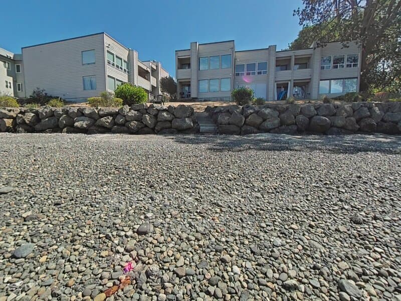 Bremerton Condo: 1115 Wheaton Way