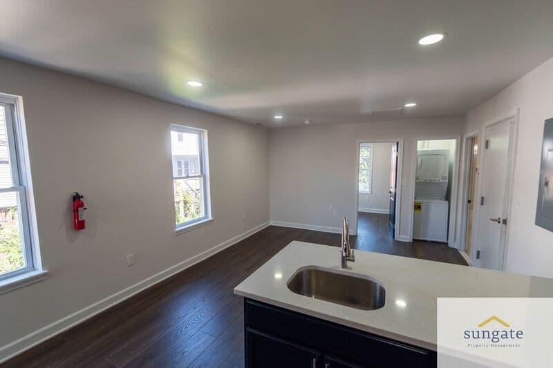 Baltimore Condo: 1602 Cypress St